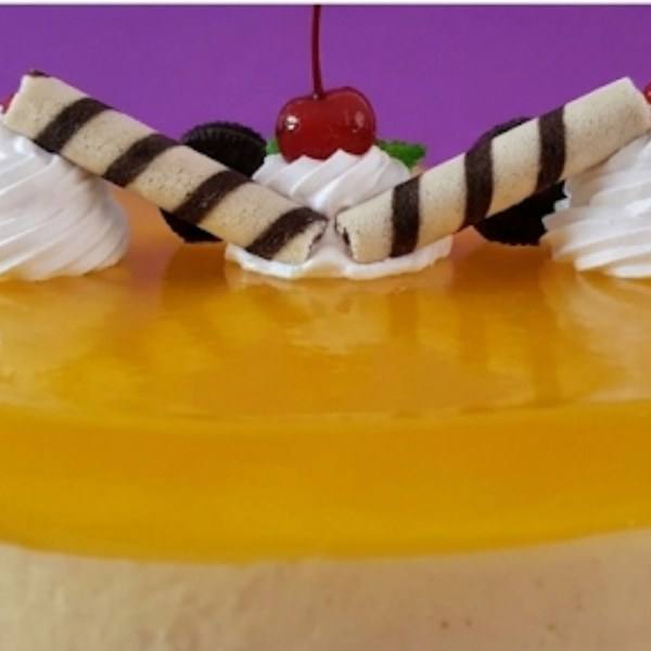 Torta helada de piña — detalle de la decoración